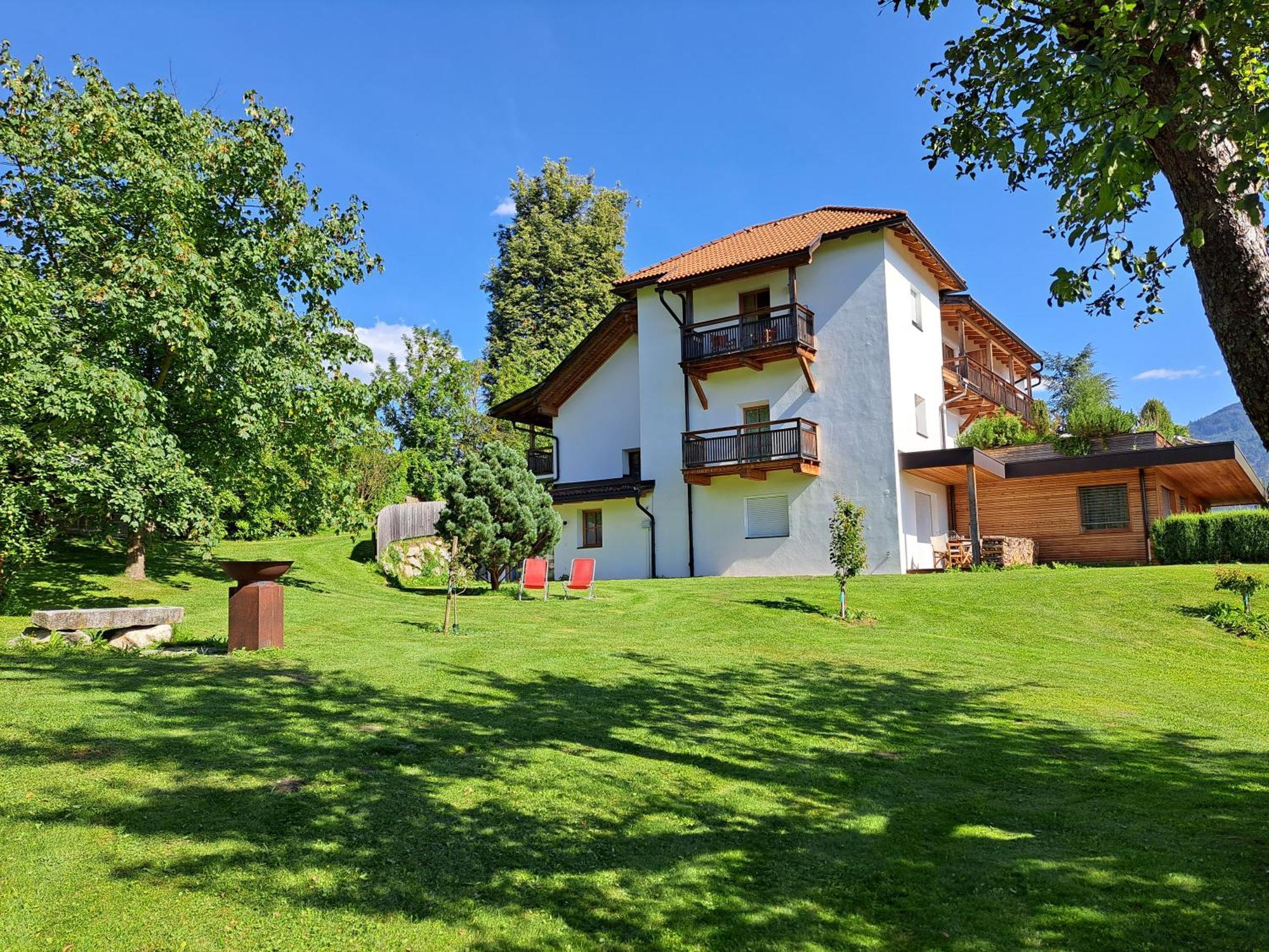 Apartments Im Winkl Brunico Exteriér fotografie
